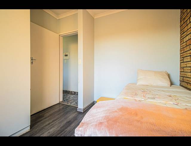 3 BEDROOM TOWNHOUSE FOR SALE IN GLEN MARAIS